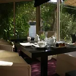 Hotel Logis Auberge Côté Jardin 3*