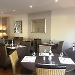 Hotel Logis Auberge Côté Jardin 3*