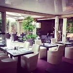Logis Auberge Côté Jardin 3* Lézignan-Corbières