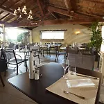 Logis Auberge Côté Jardin Hotel 3*