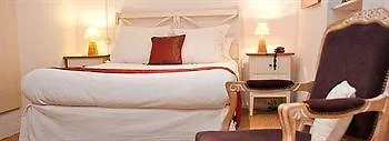 Logis Auberge Cote Jardin Hotel